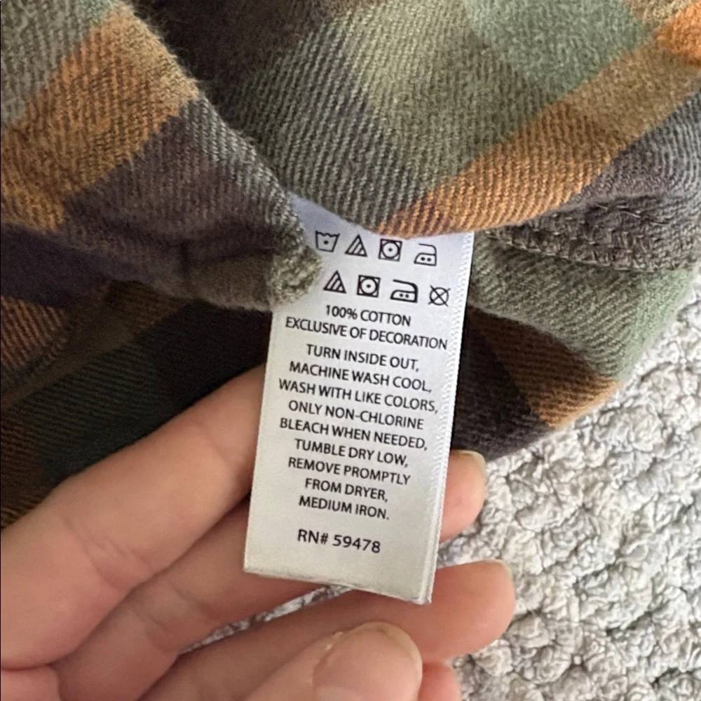 Tommy Bahama Green Navy and Brown Plaid Button-Up Shirt and Matching Pants - Picture 4 of 9